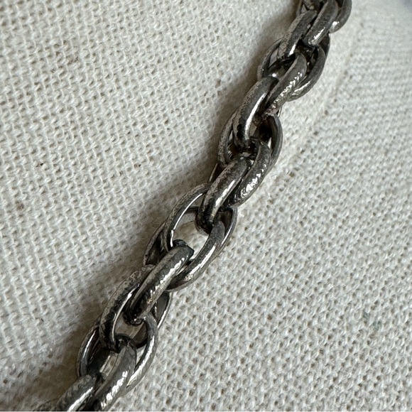 Vintage Articulated Fish Pendant Necklace - Picture 5 of 8